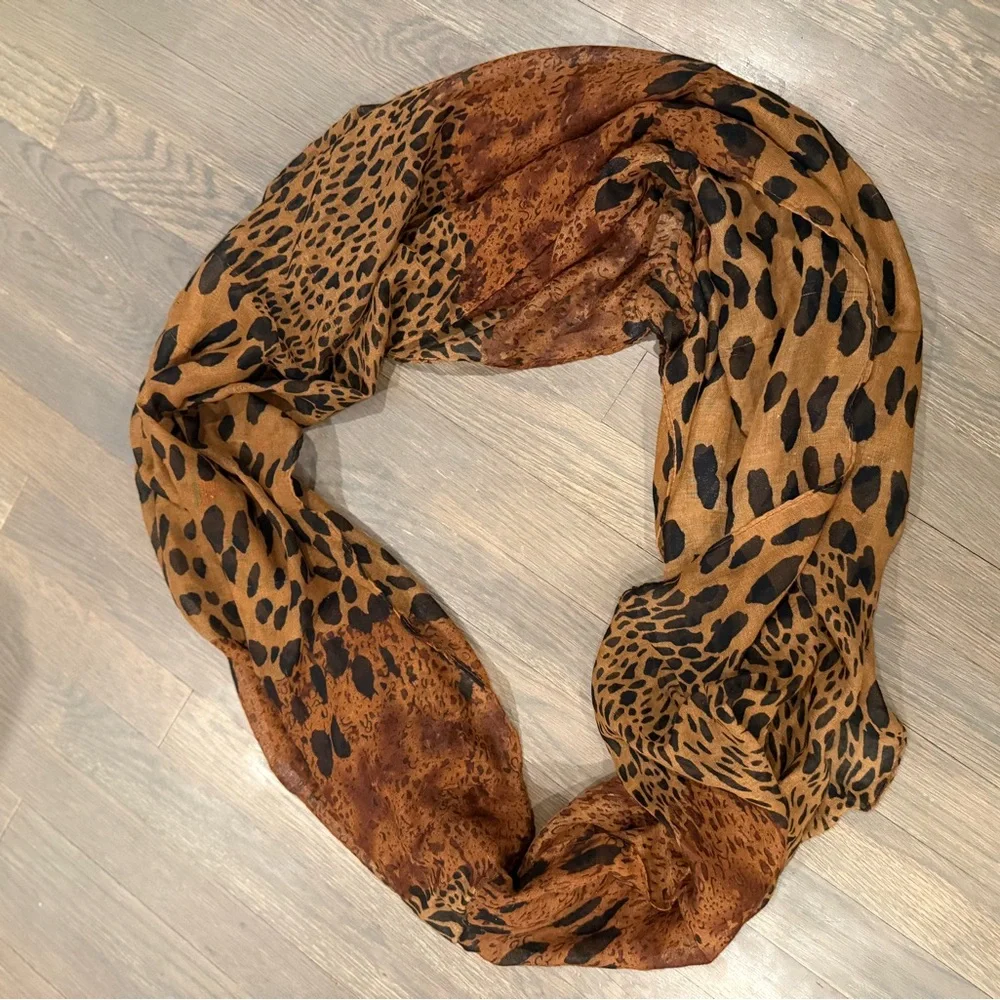 Leopard Print Women's‎ infinity scarf